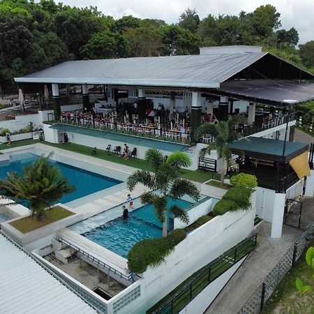 קגיאן דה אורו Ultra Winds Mountain Resort (Adults Only) מראה חיצוני תמונה