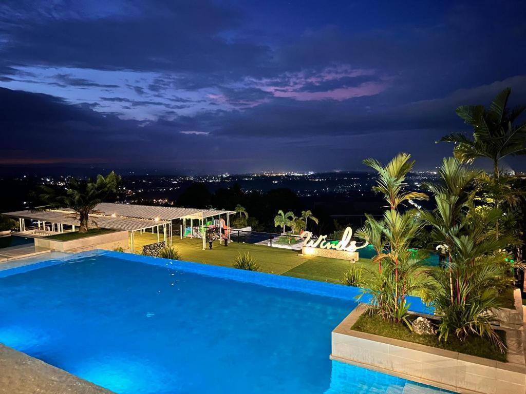 קגיאן דה אורו Ultra Winds Mountain Resort (Adults Only) מראה חיצוני תמונה